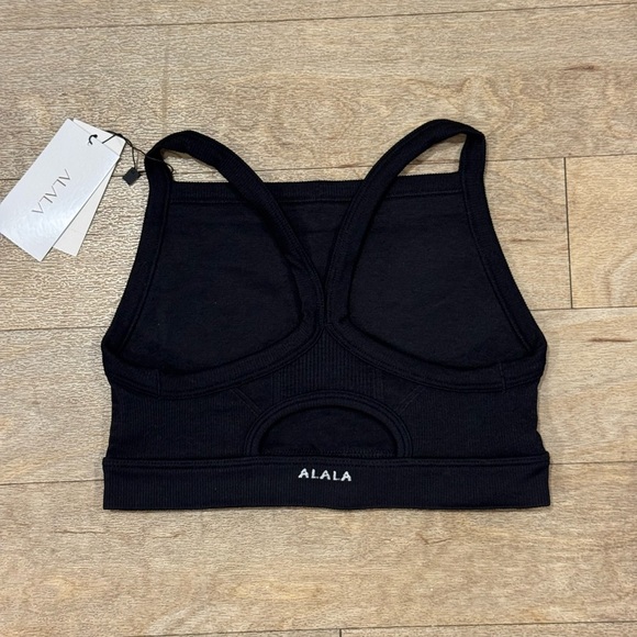Alala Women's Flow Seamless Rib Sports Bra New Black Small $65 - Picture 3 of 5